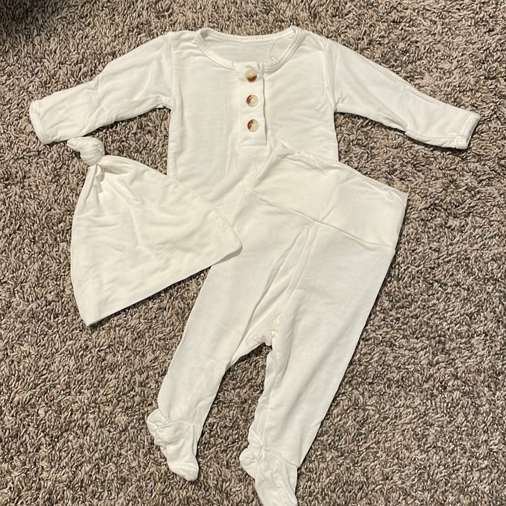 Stroller Society Baby outfit